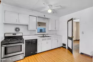 22 Rumson Pl, Little Silver, NJ 07739 - Photo 10