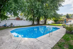 99 Anderson Ave, Monroe Township, NJ 08831 - Photo 34