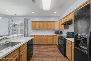 70 Mirage Blvd, Barnegat, NJ 08005 - Photo 6