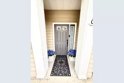 910 Abby Road, Middletown, NJ 07748 - Photo 2
