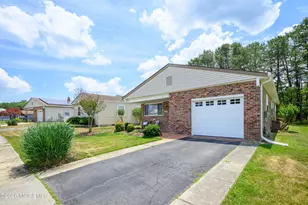 75 Chesterfield Ln, Toms River Township, NJ 08757 - Photo 4