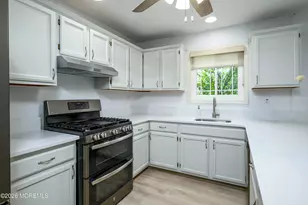 75 Chesterfield Ln, Toms River Township, NJ 08757 - Photo 12