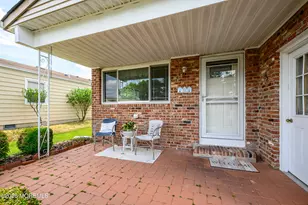 75 Chesterfield Ln, Toms River Township, NJ 08757 - Photo 4