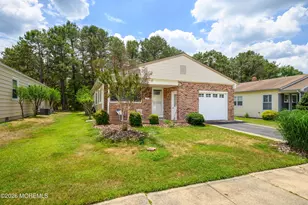 75 Chesterfield Ln, Toms River Township, NJ 08757 - Photo 2