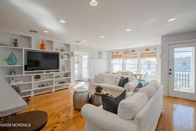 31 Washington Avenue, Highlands, NJ 07732 - Photo 10