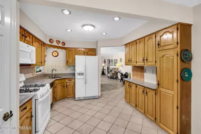 4 Hampton Drive, Marlboro Township, NJ 07746 - Photo 8