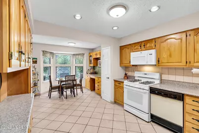 4 Hampton Drive, Marlboro Township, NJ 07746 - Photo 6