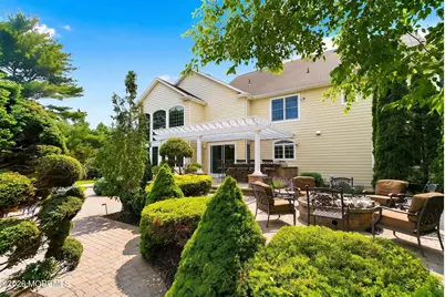 24 Garryford Drive, Middletown, NJ 07748 - Photo 8
