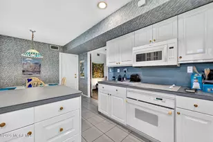 29 Ormont Ln, Aberdeen Township, NJ 07747 - Photo 8