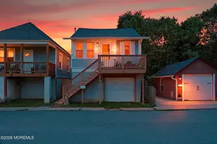 89 Washington Ave, Highlands, NJ 07732 - Photo 1