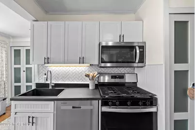 89 Washington Avenue, Highlands, NJ 07732 - Photo 22