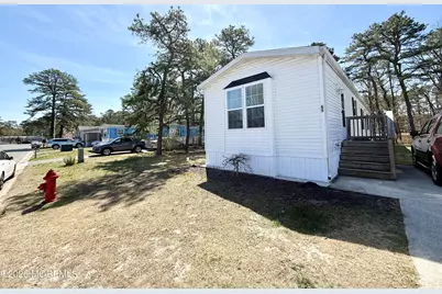 65 Woodchuck Parkway, Whiting, NJ 08759 - Photo 2
