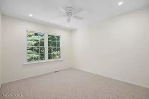 802 Brokaw Ct, Bridgewater, NJ 08807 - Photo 12