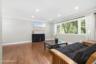 11 Highview Cir, Middletown, NJ 07748 - Photo 6