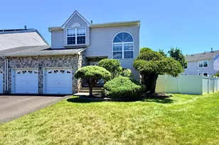 35 Woodpecker Way, Marlboro Township, NJ 07746 - Photo 32