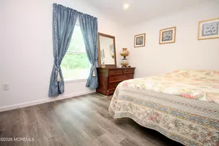 100 Woody Rd, Freehold, NJ 07728 - Photo 28