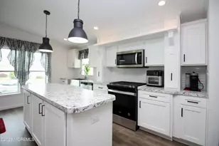 100 Woody Rd, Freehold, NJ 07728 - Photo 16