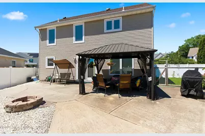 19 W Dolphin Circle W, Bayville, NJ 08721 - Photo 36