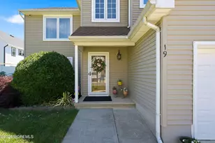 19 W Dolphin Circle W, Bayville, NJ 08721 - Photo 8