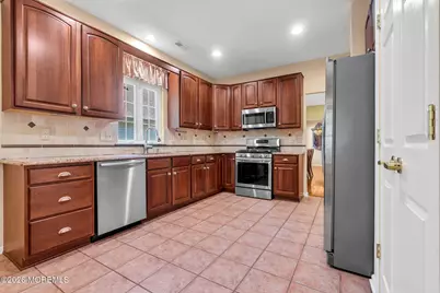 32 Shadow Creek Court, Jackson, NJ 08527 - Photo 18