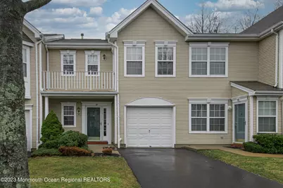 28 Picket Place, Freehold, NJ 07728 - Photo 1