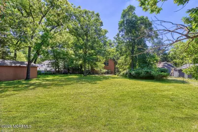322 Kent Road, Howell Township, NJ 07731 - Photo 4