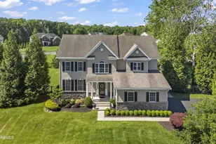 14 Whispering Grove Blvd, Jackson, NJ 08527 - Photo 2