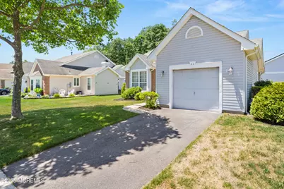 84 Chain Boulevard, Bayville, NJ 08721 - Photo 4