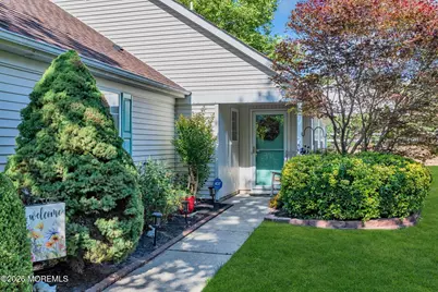 7 Skylark Lane, Lakewood, NJ 08701 - Photo 6