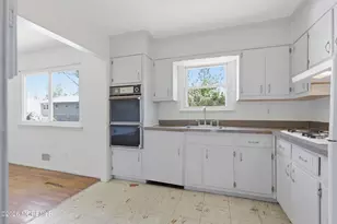 14 Woodridge Ave, Toms River Township, NJ 08755 - Photo 10
