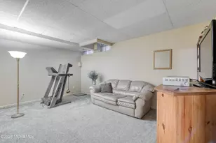 192 Longwood Dr, Manalapan Township, NJ 07726 - Photo 18