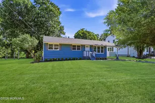 7 Cathedral Dr, Lakewood, NJ 08701 - Photo 2