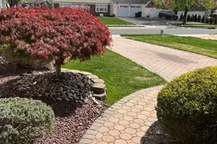 32 Idlewild Ln, Aberdeen Township, NJ 07747 - Photo 4