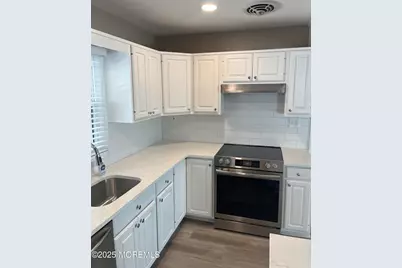 32 Idlewild Lane, Aberdeen Township, NJ 07747 - Photo 16