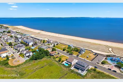 425 Bayview Avenue, Union Beach, NJ 07735 - Photo 6
