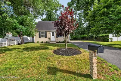 516 Middle Lane, Howell Township, NJ 07731 - Photo 2