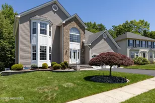 19 Trish Ct, Matawan, NJ 07747 - Photo 4