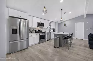 11 Short Oaks Ct, Manalapan Township, NJ 07726 - Photo 4