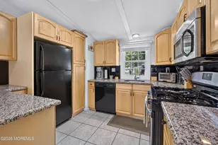 18 Short Oaks Ct, Manalapan Township, NJ 07726 - Photo 12