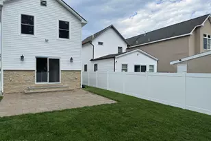 13 Locust Ave, Red Bank, NJ 07701 - Photo 24