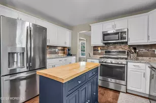 1254 Hereford Close, Toms River Township, NJ 08753 - Photo 10