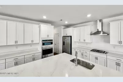2801 Journey Avenue, Marlboro Township, NJ 07746 - Photo 2