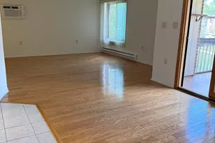 14 Pine Cluster Cir, Manalapan Township, NJ 07726 - Photo 4