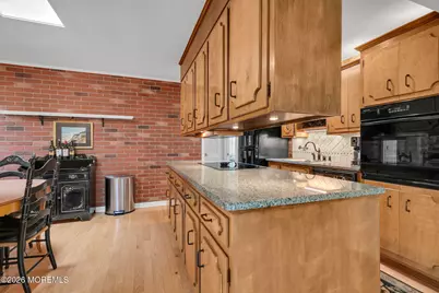 121 Townsend Drive, Middletown, NJ 07748 - Photo 22