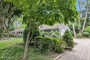 121 Townsend Dr, Middletown, NJ 07748 - Photo 42