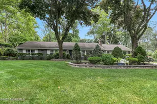 121 Townsend Dr, Middletown, NJ 07748 - Photo 4