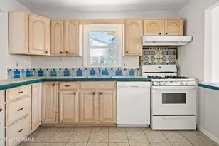 258 Bayshore Dr, Barnegat, NJ 08005 - Photo 10