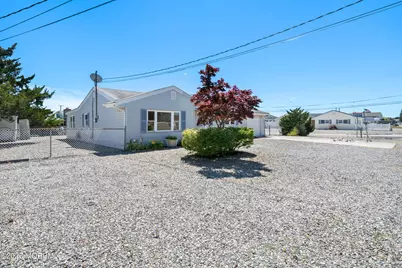 258 Bayshore Drive, Barnegat, NJ 08005 - Photo 4