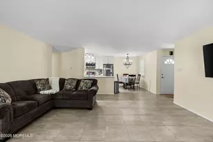 471 Hawthorne Pl, Morganville, NJ 07751 - Photo 16