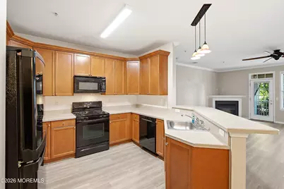 313 Mill Pond Way, Eatontown, NJ 07724 - Photo 4